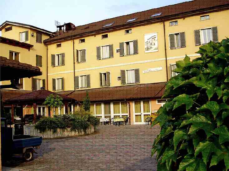 CASA DON DALMASSO-PARROCCHIA SS PIETRO E PAOLO